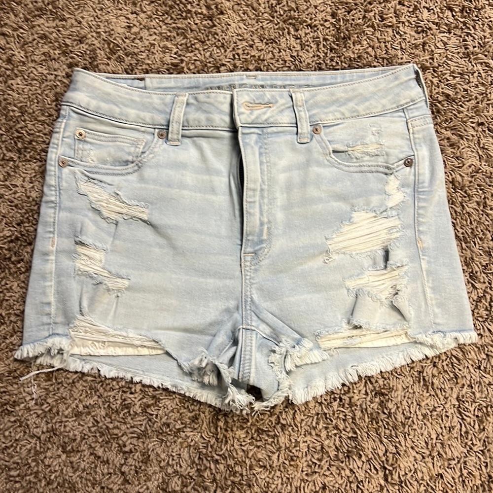 NWOT cute denim shorts with eyelet pockets